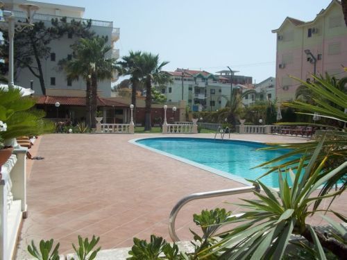 Grand Pameba Hotel Shkallnur Bagian luar foto